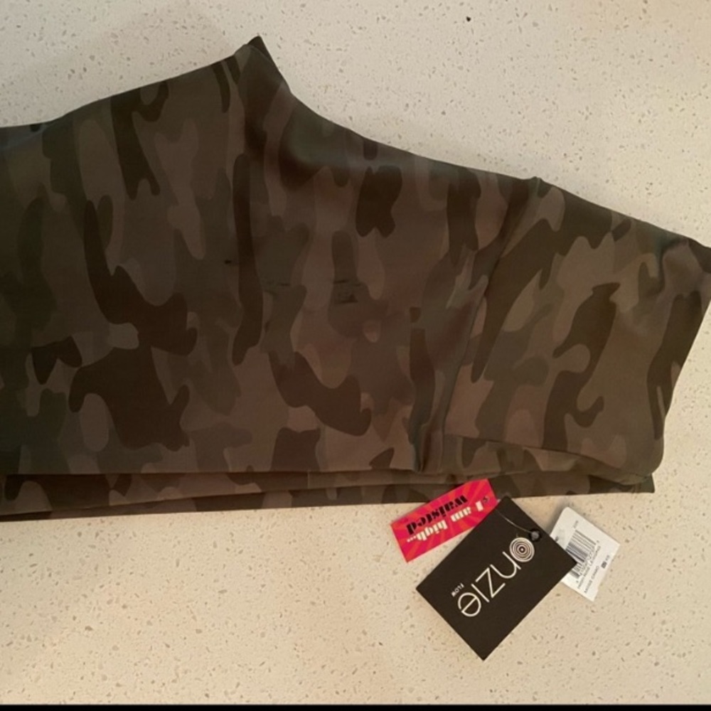 NWT onzie yoga pants